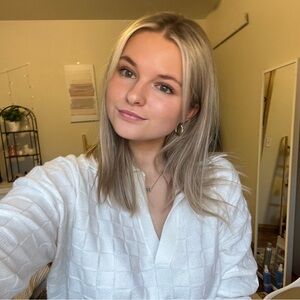 Meet your Posher, Emma